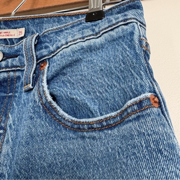 Levi’s Premium Ribcage Straight Ankle Jeans Size 25 High Rise - Picture 5 of 9